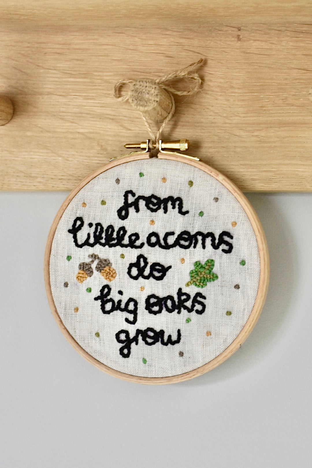 Little Acorns Wall Decoration
